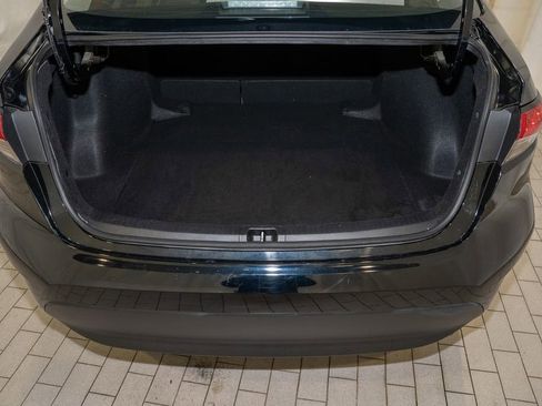 Used 2024 Toyota Corolla LE image 6