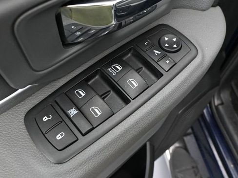 Used 2015 RAM 2500 Big Horn image 23