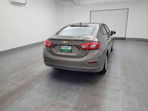 Used 2017 Chevrolet Cruze LT w/ Convenience Package image 7