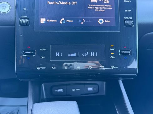 Used 2024 Hyundai Santa Cruz SEL image 11