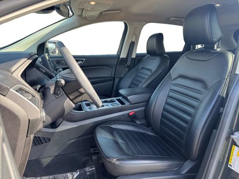 Used 2022 Ford Edge SEL w/ Convenience Package AWD/4WD image 9