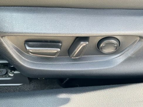 Certified 2025 Toyota Camry SE FWD image 23