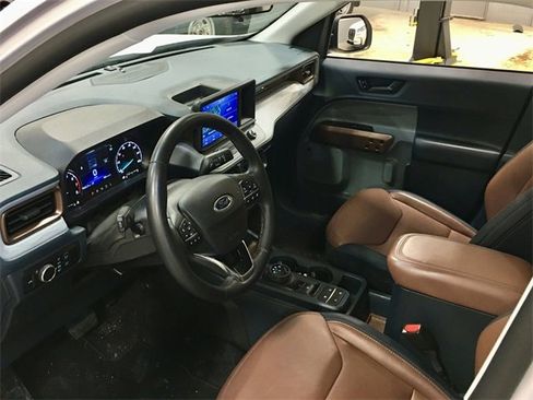 Used 2024 Ford Maverick Lariat image 3