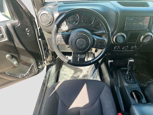 Used 2015 Jeep Wrangler Unlimited Sport w/ Connectivity Group AWD/4WD image 20
