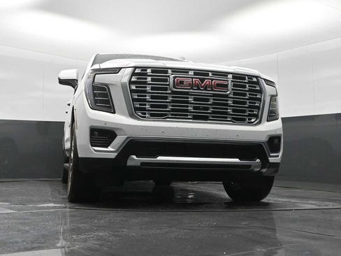 Used 2025 GMC Yukon XL Denali AWD/4WD image 48