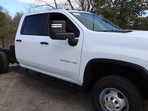 New 2026 Chevrolet Silverado 3500 W/T w/ WT Convenience Package image 2