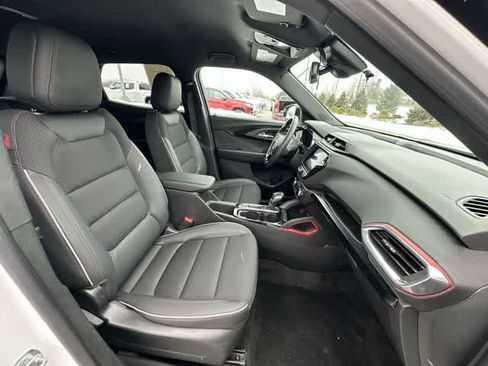 Used 2023 Chevrolet TrailBlazer RS w/ Convenience Package AWD/4WD image 22