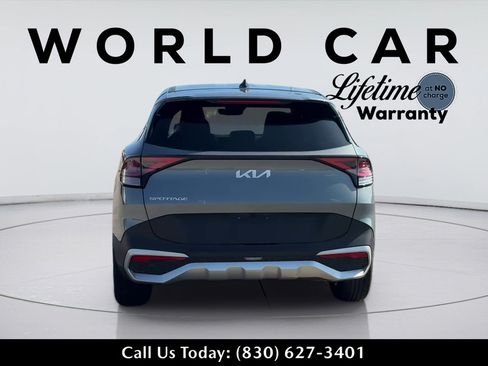 Used 2025 Kia Sportage EX FWD image 4