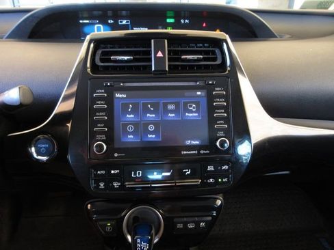 Used 2021 Toyota Prius Prime LE image 17