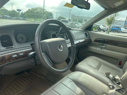 Used 2011 Mercury Grand Marquis LS RWD image 14