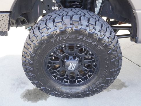 Used 2020 Ford F250 Lariat w/ Lariat Ultimate Package image 13