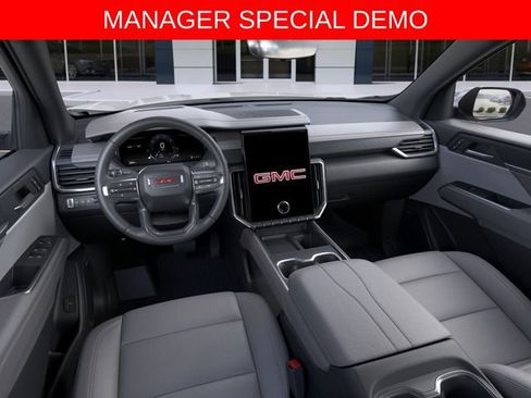 Used 2026 GMC Acadia Elevation w/ Elevation Premium Package AWD/4WD image 15
