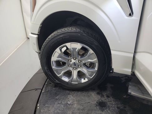 Used 2022 Ford F150 Platinum w/ Equipment Group 701A High image 29