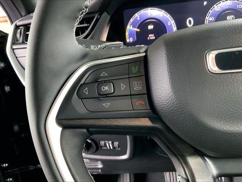 New 2026 Jeep Grand Cherokee L 4WD image 15