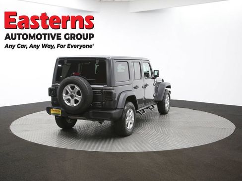 Used 2019 Jeep Wrangler Unlimited Sport S image 40