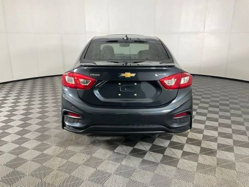 Used 2017 Chevrolet Cruze Premier image 5