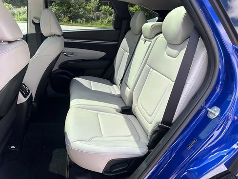 Certified 2023 Hyundai Tucson Limited AWD/4WD image 12