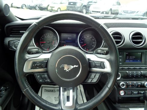 Used 2018 Ford Mustang EcoBoost Fastback image 25