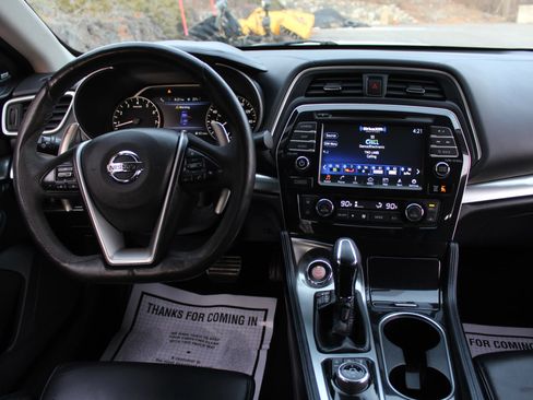 Used 2017 Nissan Maxima SR w/ Midnight Edition image 19