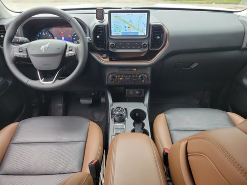 Used 2024 Ford Bronco Sport Badlands w/ Premium Package AWD/4WD image 11