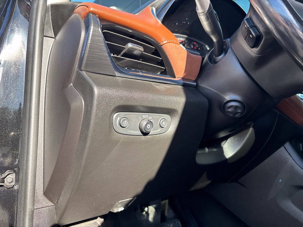 Used 2018 Chevrolet Traverse High Country AWD/4WD image 6