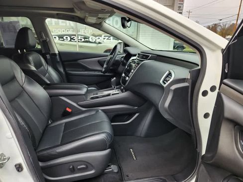 Used 2023 Nissan Murano SL image 9