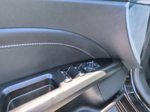 Used 2019 Ford Fusion Titanium FWD image 13