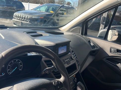 Used 2020 Ford Transit Connect XL image 13