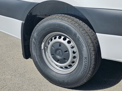 New 2025 Mercedes-Benz Sprinter 2500 image 4