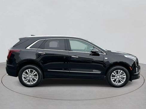 Certified 2025 Cadillac XT5 Luxury w/ LPO, Floor Liner Package FWD image 4