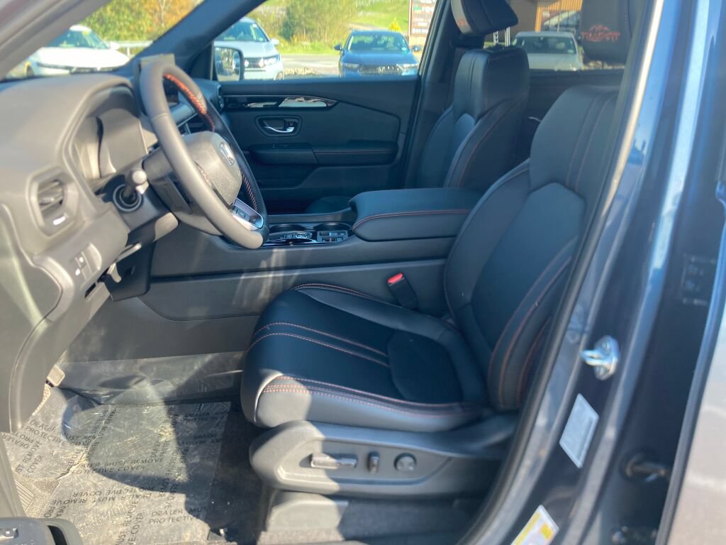 New 2026 Honda Pilot TrailSport image 5