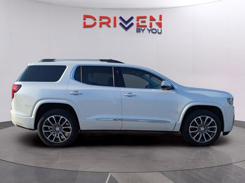 Used 2022 GMC Acadia Denali image 6