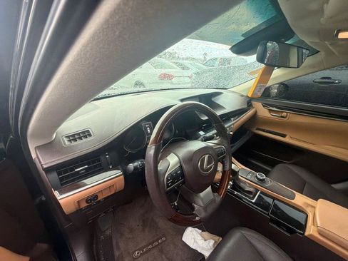 Used 2018 Lexus ES 350 w/ Premier Package FWD image 12