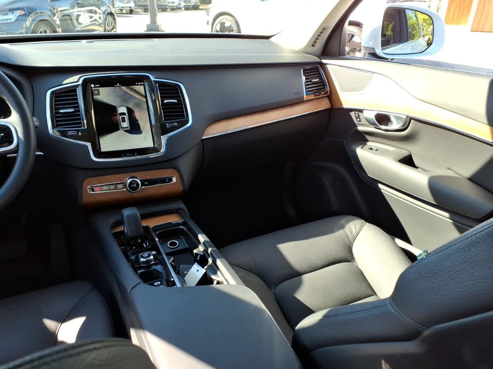 Certified 2023 Volvo XC90 B5 Plus w/ Protection Package Premier AWD/4WD image 16