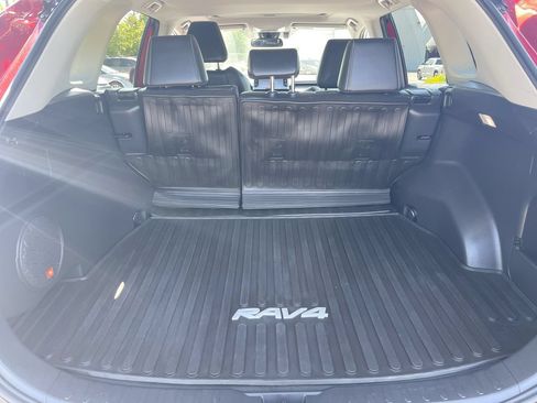 Certified 2022 Toyota RAV4 XLE Premium AWD/4WD image 17