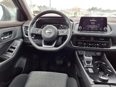 Certified 2023 Nissan Rogue SV image 8