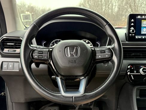 Used 2023 Honda Pilot EX-L image 39