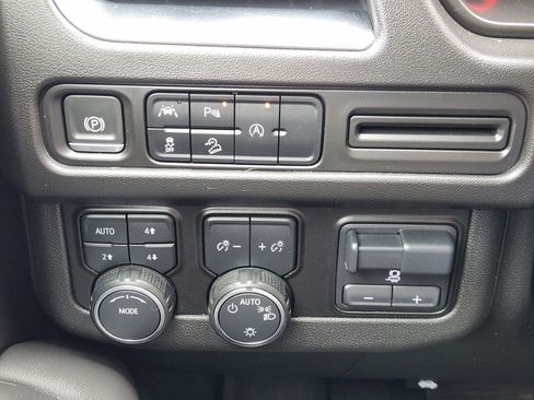 Used 2023 Chevrolet Tahoe Premier w/ Max Trailering Package AWD/4WD image 25