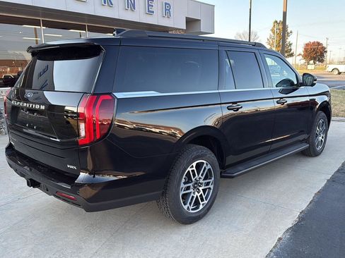 New 2025 Ford Expedition Max Active image 11