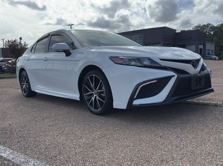Used 2022 Toyota Camry SE w/ Convenience Package FWD video 1