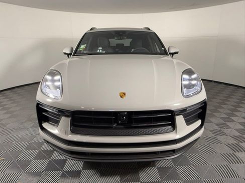 New 2026 Porsche Macan image 10