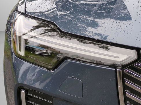 New 2026 Volvo XC90 B6 Plus w/ Protection Package Premier image 10