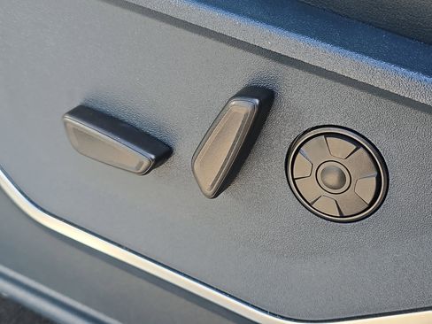 Used 2023 Ford F250 Limited w/ FX4 Off-Road Package image 12