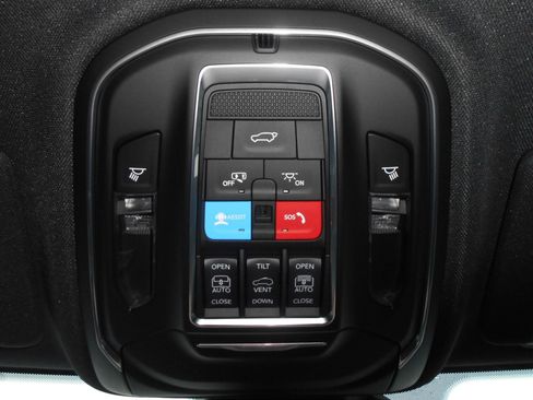 New 2025 Jeep Grand Cherokee L Limited w/ Trailer Tow Package image 18