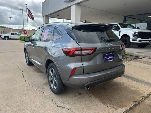Used 2024 Ford Escape ST-Line w/ Tech Pack #1 AWD/4WD image 3