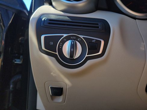 Certified 2020 Mercedes-Benz GLC 300 4MATIC image 25