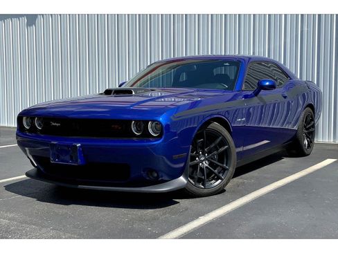 Used 2022 Dodge Challenger R/T w/ Shaker Package image 1