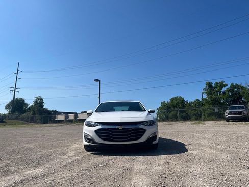 Used 2024 Chevrolet Malibu LT FWD image 4