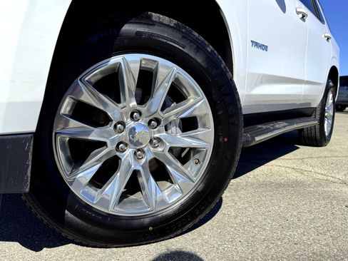 Used 2024 Chevrolet Tahoe Premier image 2