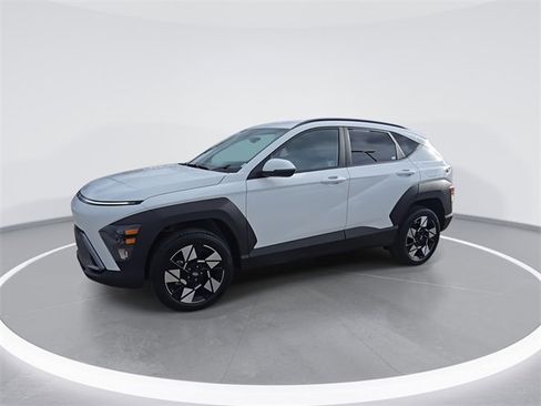 Certified 2025 Hyundai Kona SEL image 4
